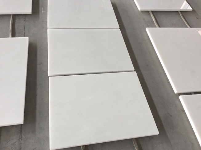China Pure White Marble Tile